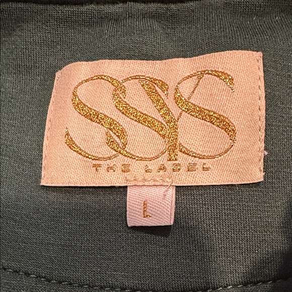 Green Ruffled Sweatshirt - Picture 5 of 6